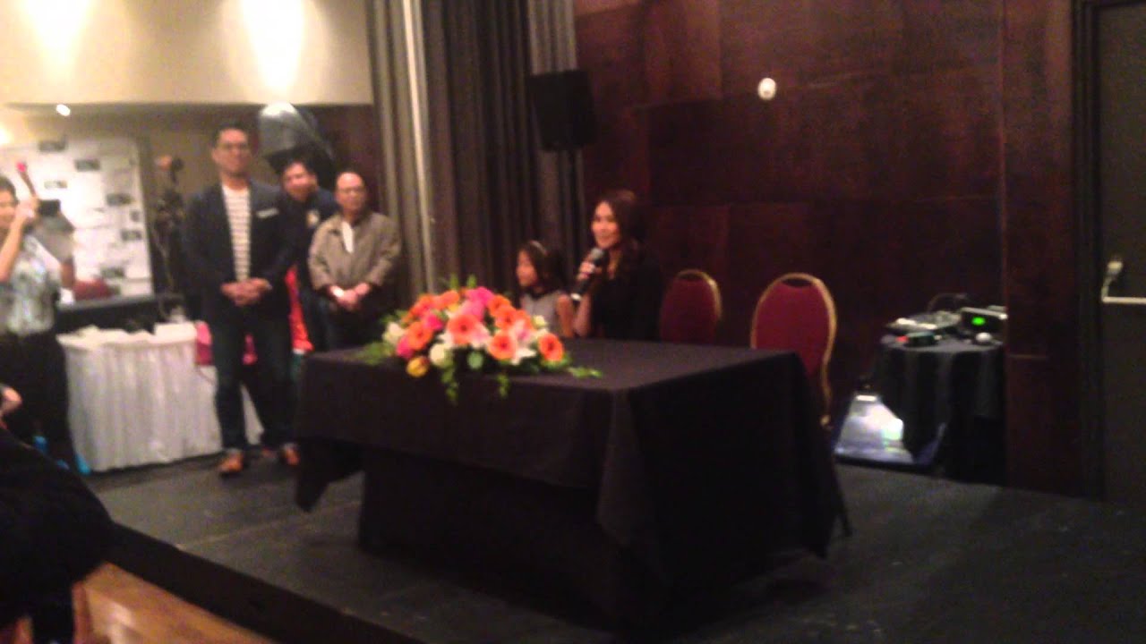 Sarah Geronimo Perfect 10 Meet and Greet April 30,2015 Moxies Downtown,Vancouver Canada