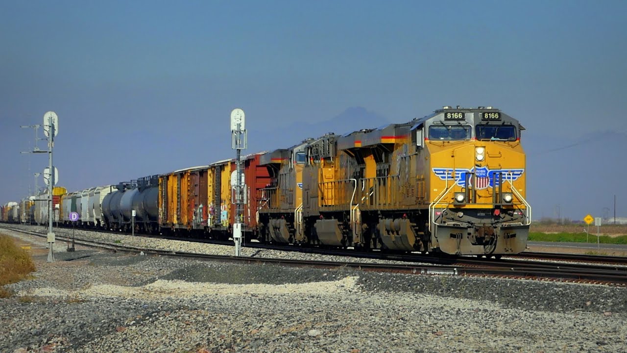 Union Pacific GE ES44AC triplet hauled manifest!