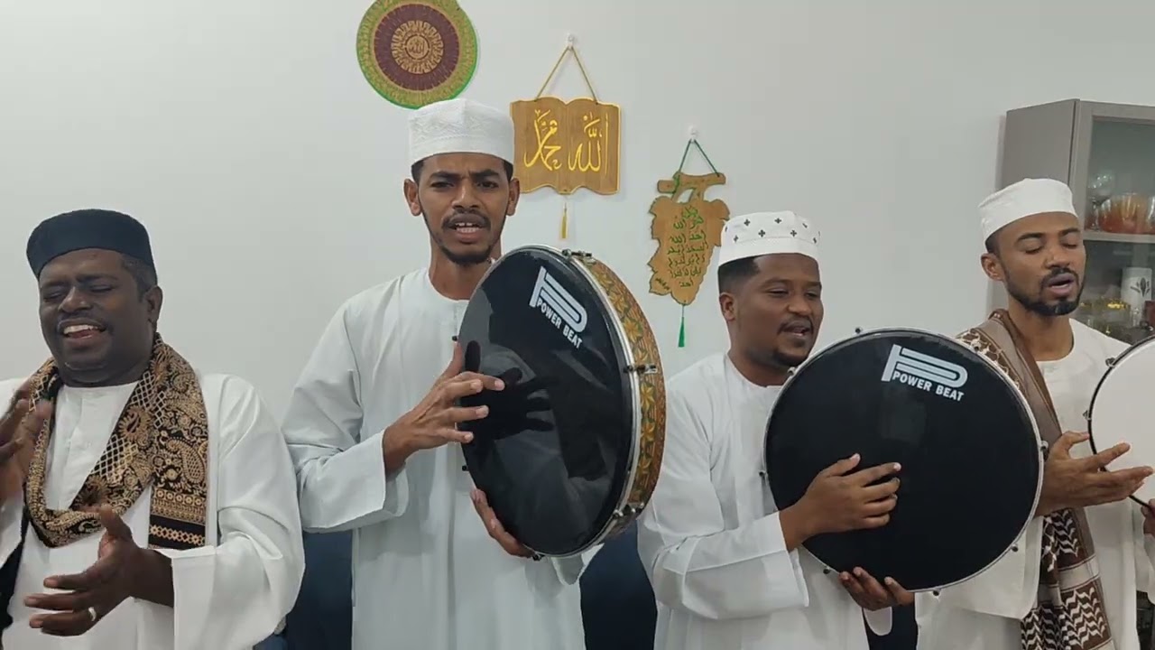 مدحة : جميل المُقل .. أداء المادح : عمر دفع الله ومجموعة أنيس الروح 
