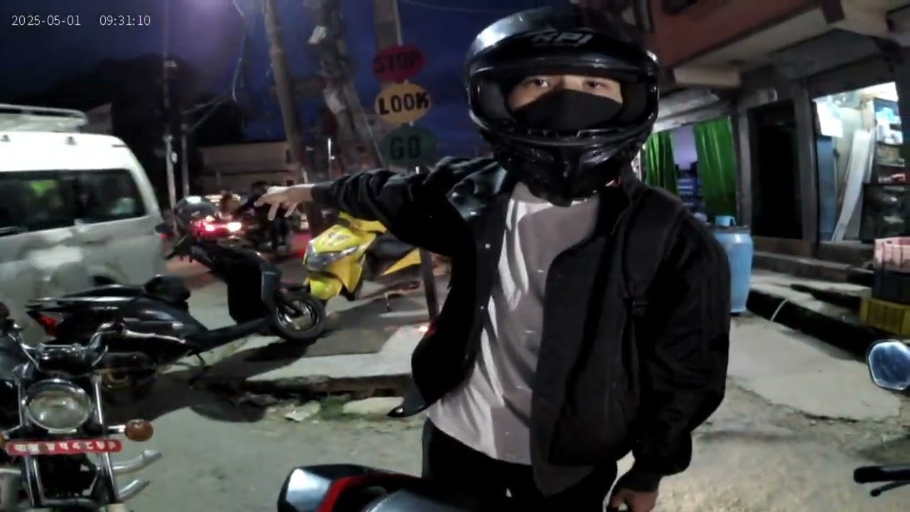 Scooter hanera bhago😔 lafada paro 😡👊🏿#fypyoutube #minivlog #viralvideo 