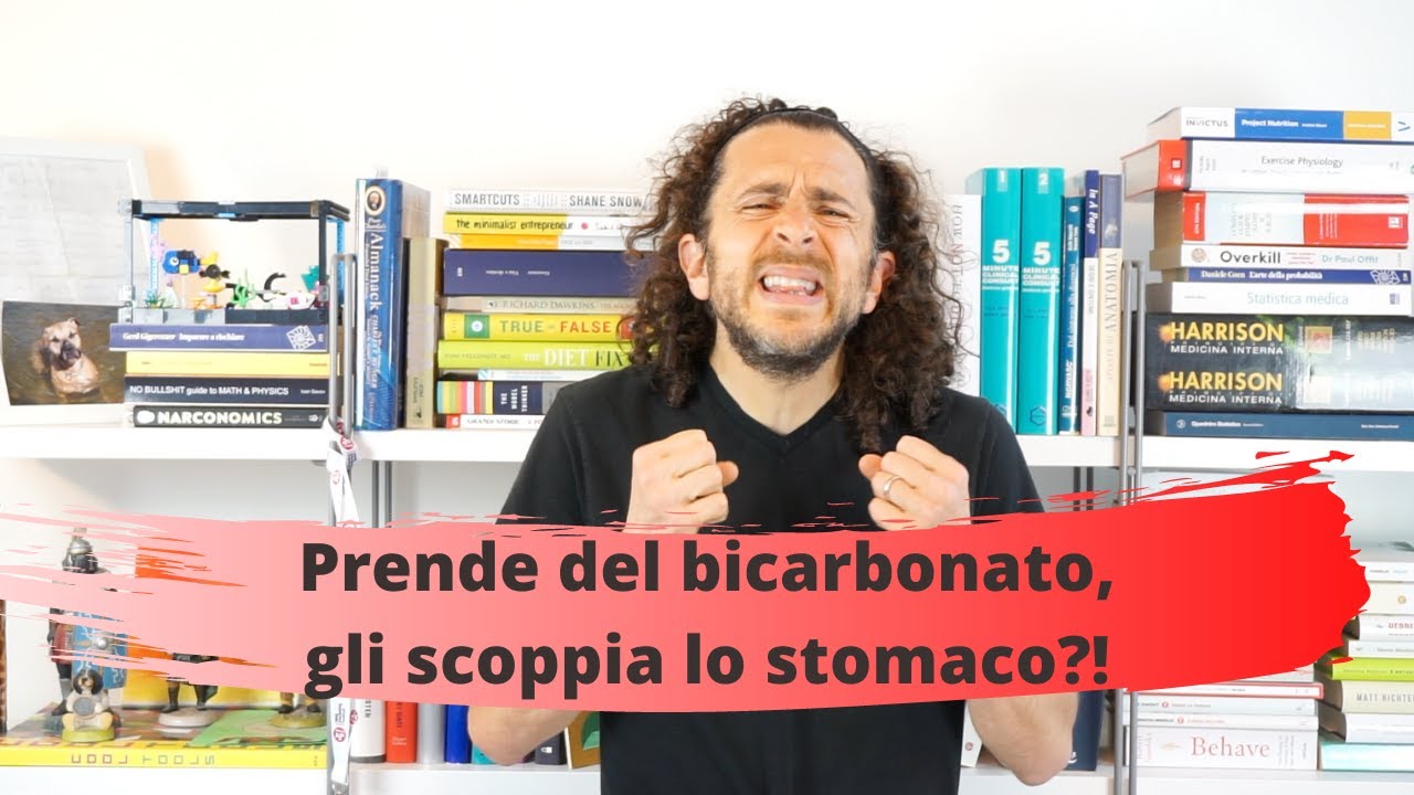 Prende due cucchiai di bicarbonato e gli scoppia lo stomaco... ecco cosa possiamo imparare