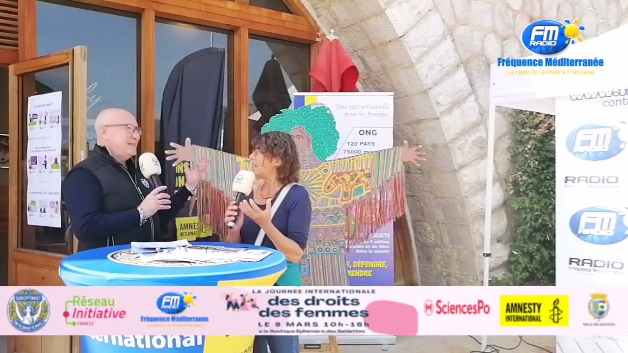 Artiste Peintre Coloriste - Mich&egrave;le Kleijnen au micro de Jean-Luc.