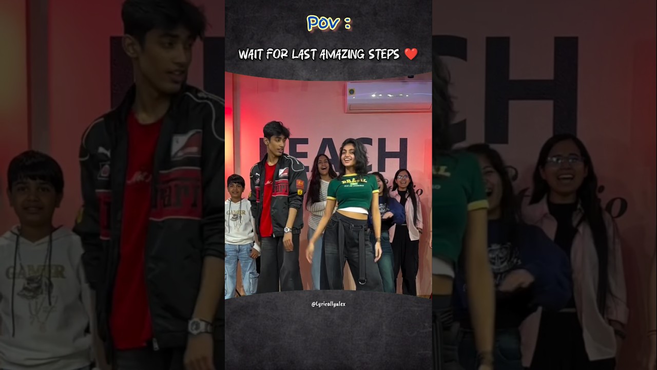 Main Tera Boyfriend ❤️🔥 | Arijit🎤 | Couple dance cover | WhatsApp (Lyrics) Dance Status | #ytshorts