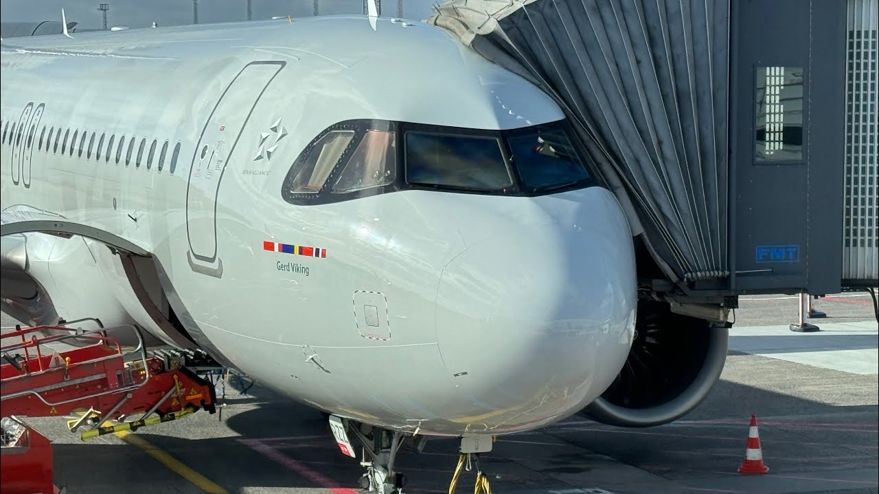 SAS Scandinavian Airbus - Check list & Full take off view from Cockpit at jumpseat #aviation #airbus
