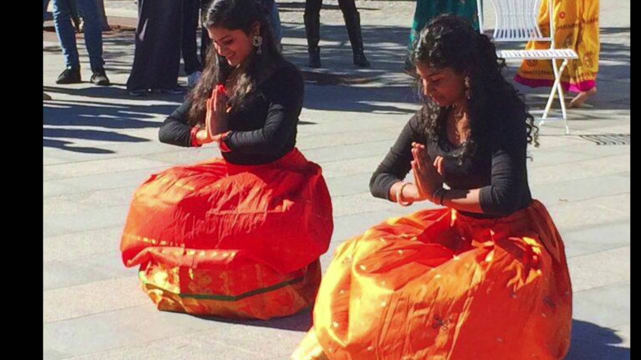 Jhoom by Ekansh performs at Ekansh Ball