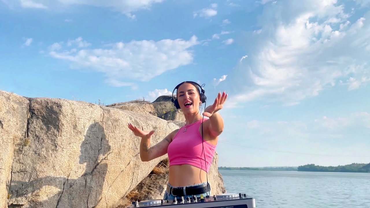 Pop Afro House Hits Mix - River Dj set