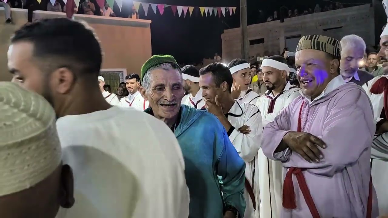 شاهد الكلاشات في احواش رياض تمالوكت خلال موسم السنوي عيساوى رياض 