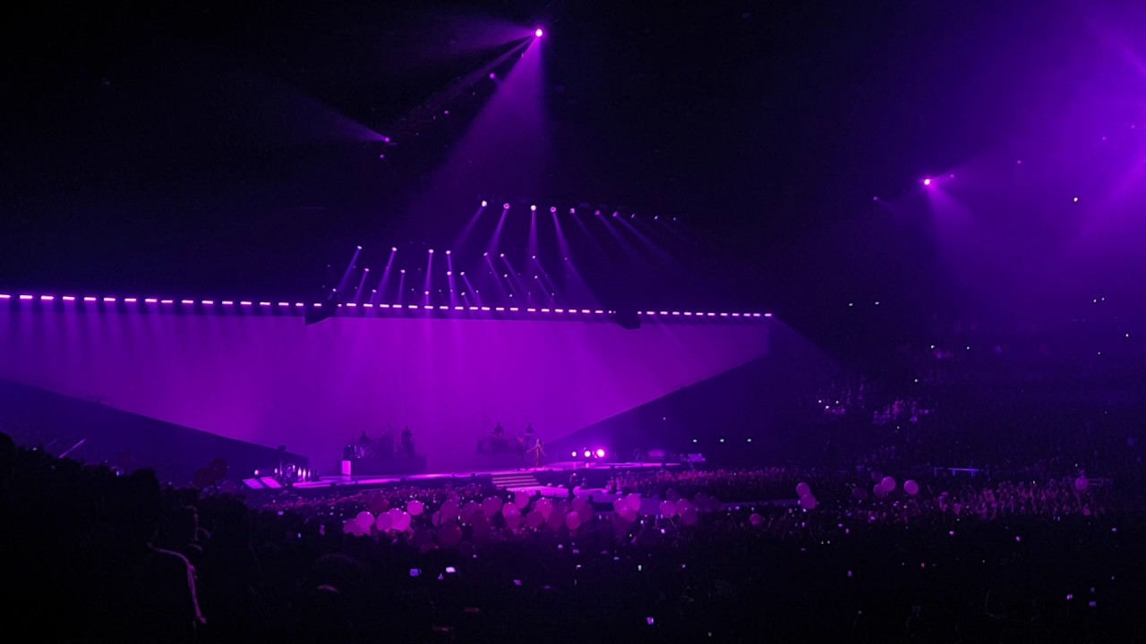 Ariana Grande : Dangerous Woman Tour live at Accor hotels Arena : the way