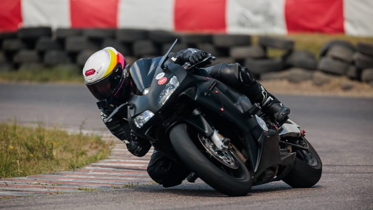 CBR 600RR vs CBR 600 F4 | Tor Białystok
