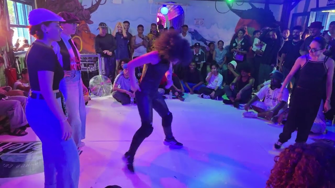 DasCTracks [ TOP 16 ] - Lya e JJ vs Funkeiras