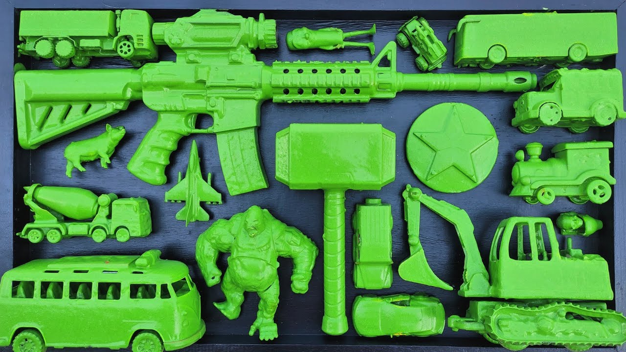 Membersihkan Mainan Mobil Balap, Truck Molen, Kereta Api, Tank Baja, Bus Telolet, Beko Excavator