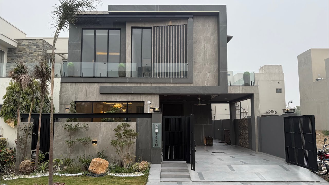 10 Marla designer house for sale in DHA Lahore