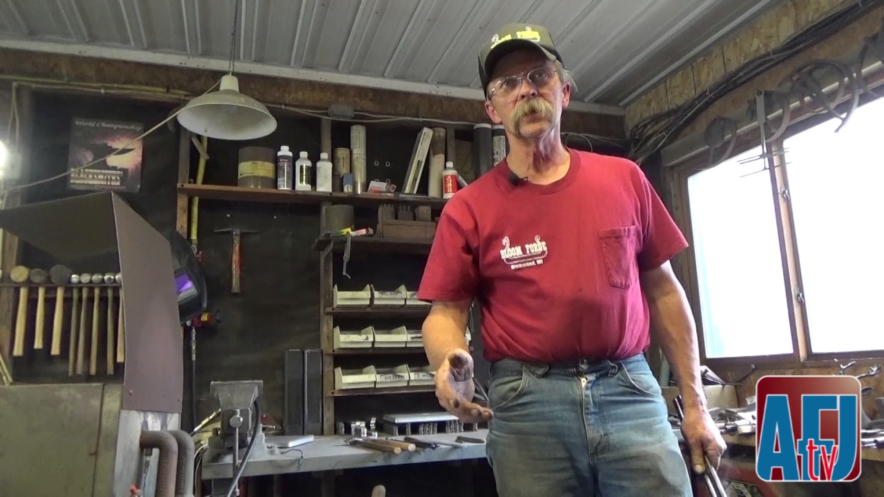 Farrier Quick Takes (Roy Bloom) Forging A Bar Shoe