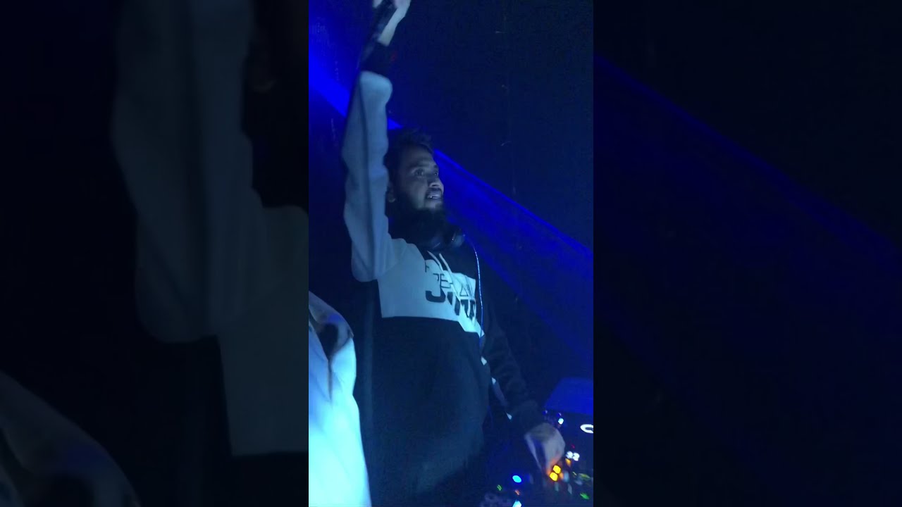 DJ JUBAIR live - Old Dhaka - Crazy Crowd - Wedding party - 2022
