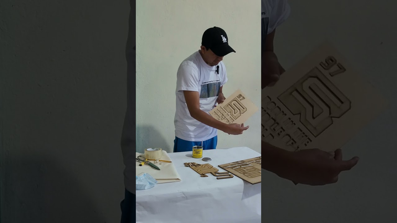 Realizando una placa en  MDF para el efecto Embosing textil