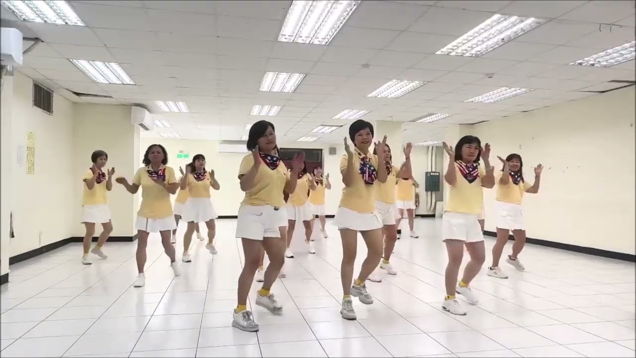 FootLoose 2011 Line Dance  渾然忘我 (2025)