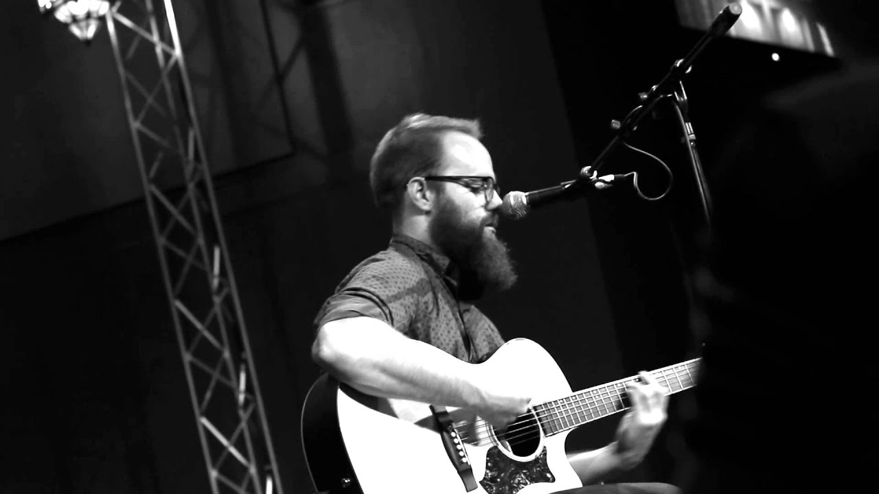 Aaron West & The Roaring Twenties 