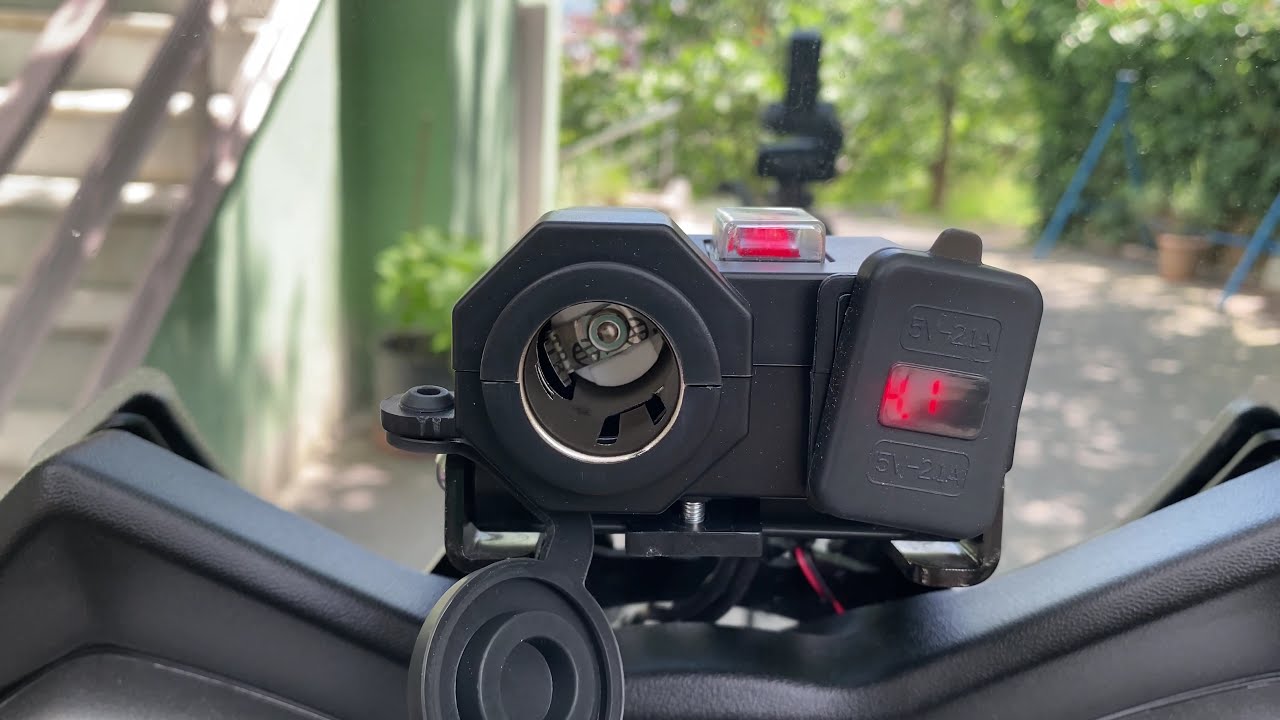Yamaha Xmax Usb Şarj ve Çakmaklık Soketi Montajı