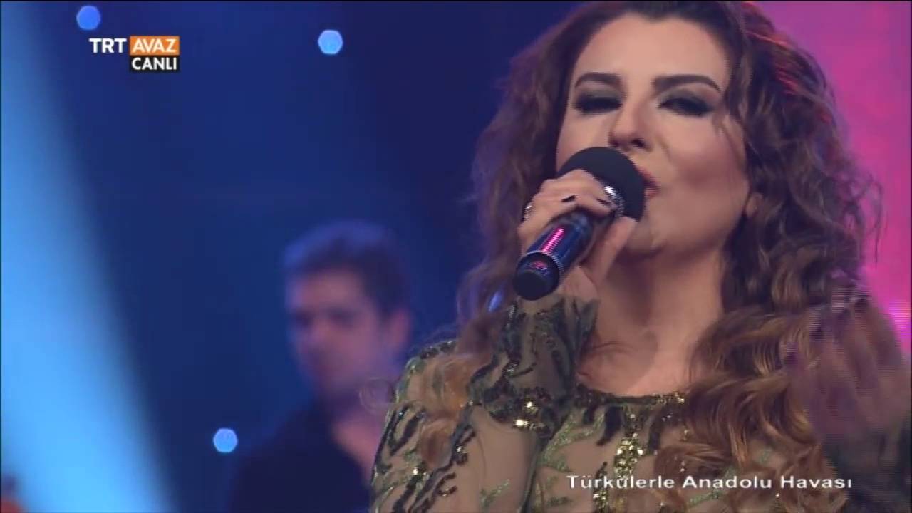 Sivas'ın Yollarına - Şerife Hatun - Türkülerle Anadolu Havası - TRT Avaz
