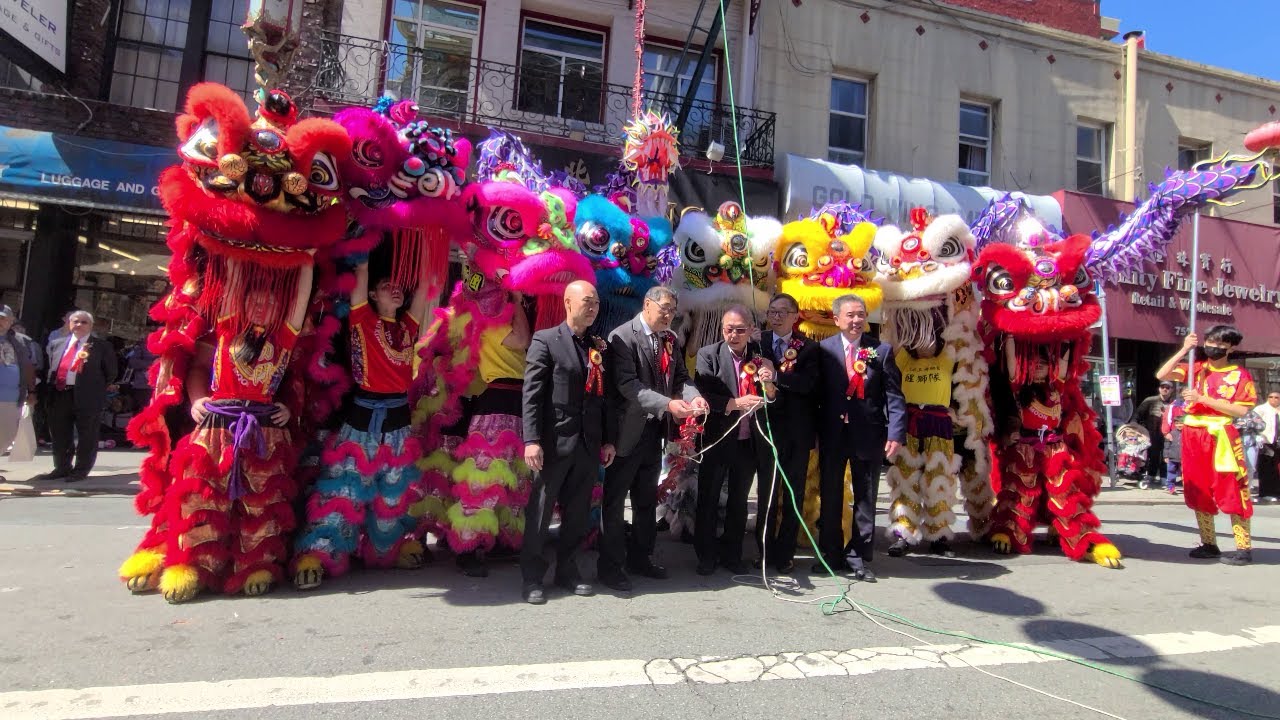 firecrackers and lion dance performance 2023 chinatown san francisco (4k)