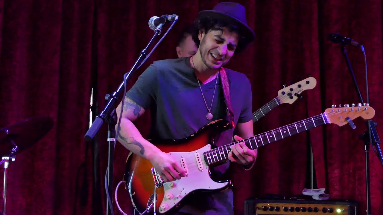 Artur Menezes - Little Wing - 4/28/19 Universal Bar & Grill - Los Angeles, CA