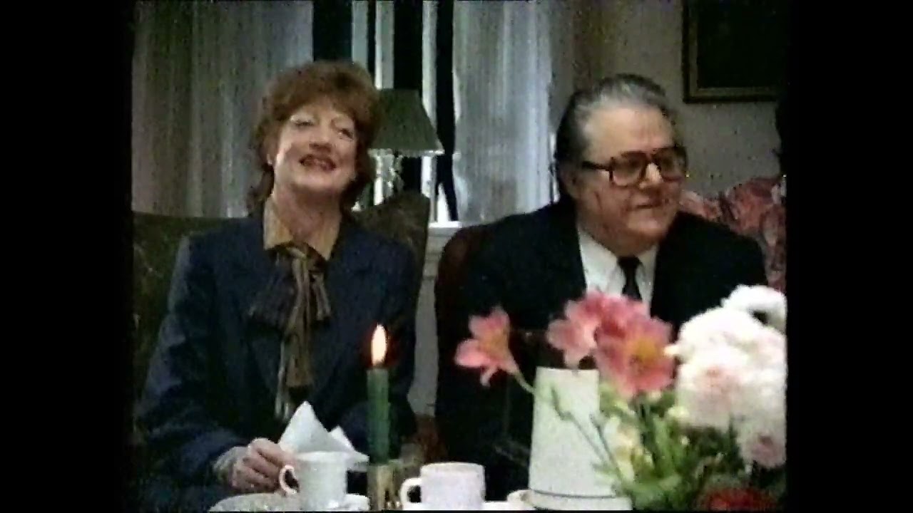 Licensfamilien  - S01E07 - Fællesantennen