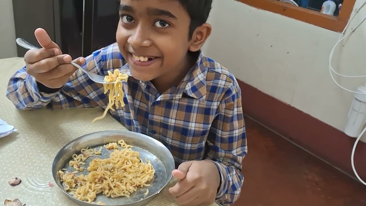 আজ প্রথমবার নিসর্গ নুডুলস রান্না করে খেলো🍜🍜🍜🍜🍜