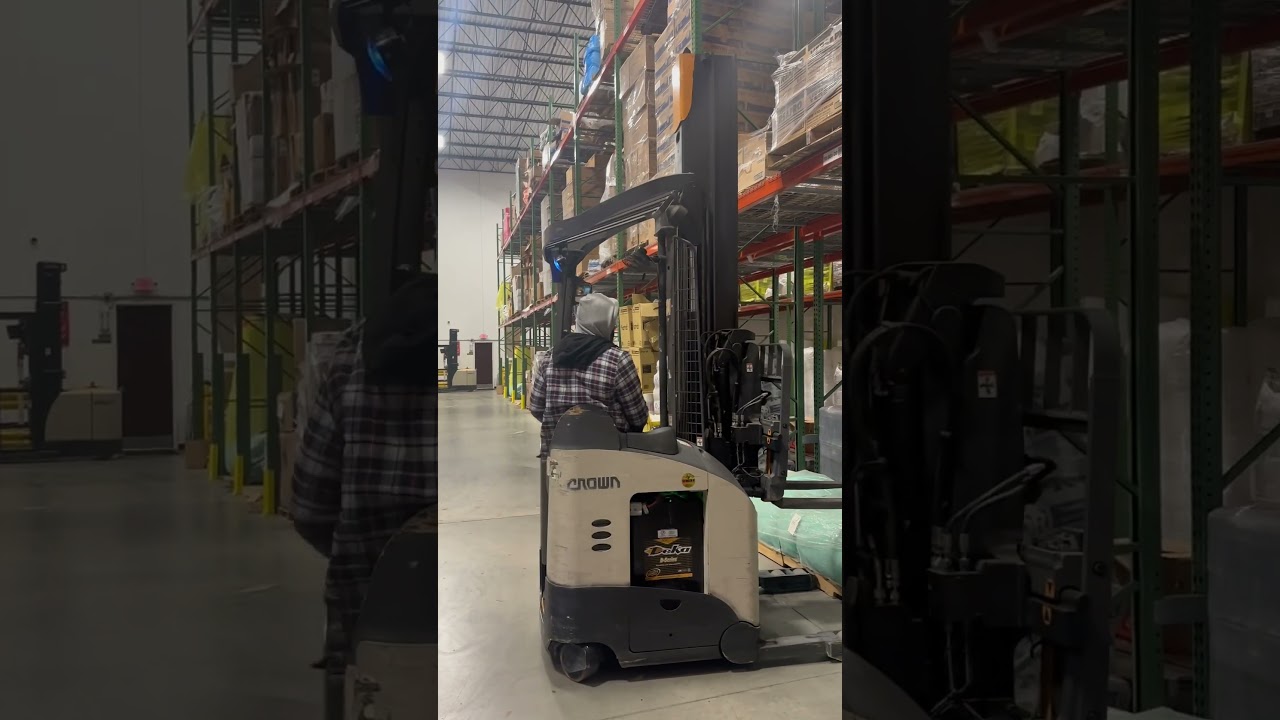 Reach-Truck forklift demonstration. #warehouse #forklift #forkliftsafety