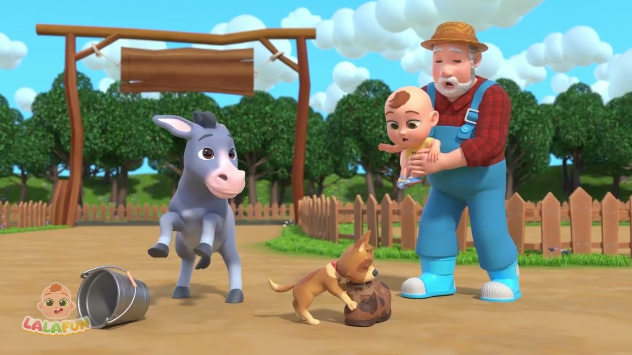 Row Your Boat on the Farm! | Newborn Nursery Rhymes & Kids Songs