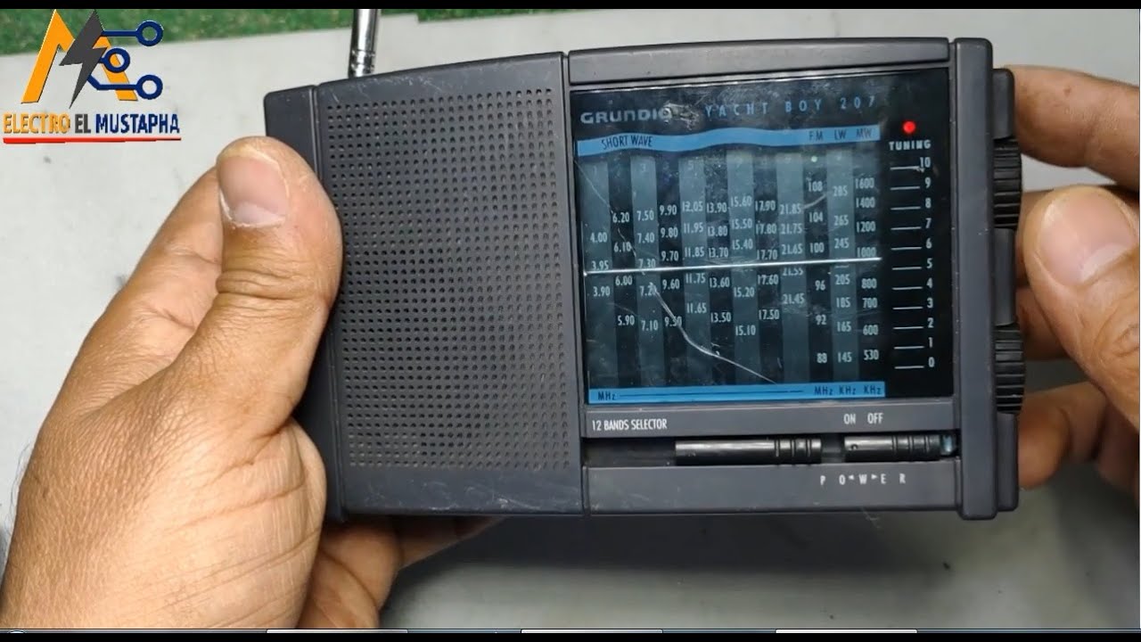 اصلاح جهاز راديو Radio Grundig Yacht Boy 207