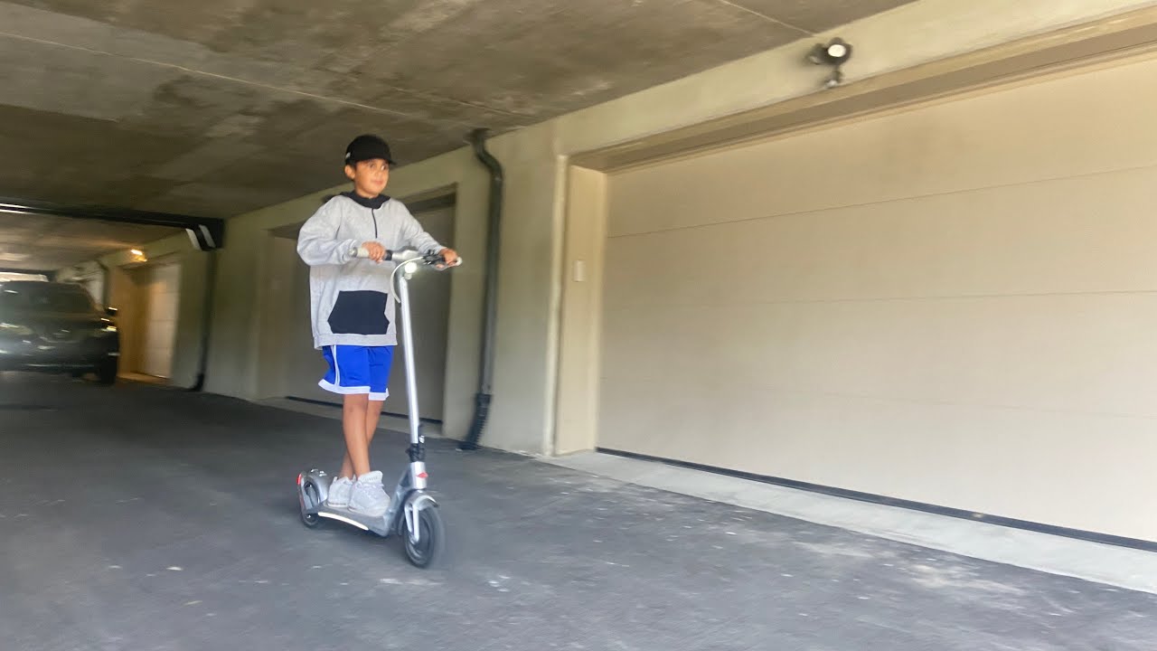 Bugatti Scooter Review