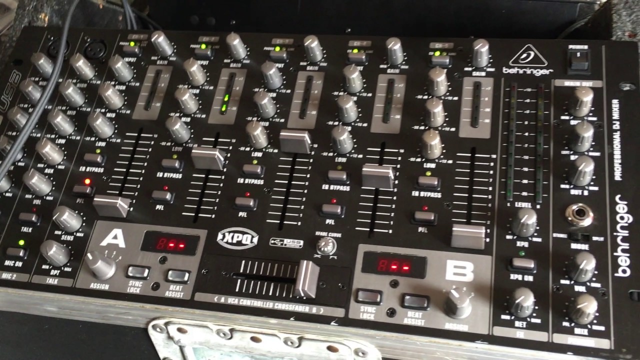 Behringer VMX1000USB Professional Mixer Unboxing, Setup and Features