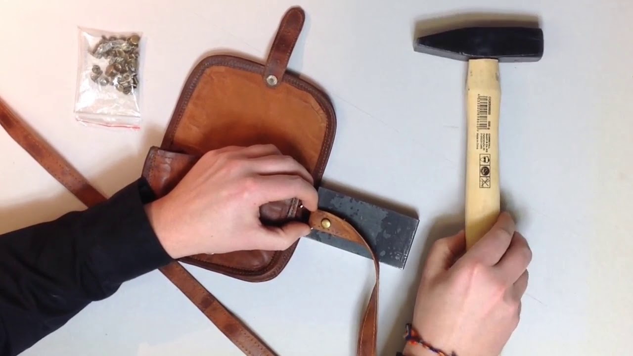 Tutorial - Come mettere una nuova tracolla alla tua borsa | Fai da te | Gusti Pelle