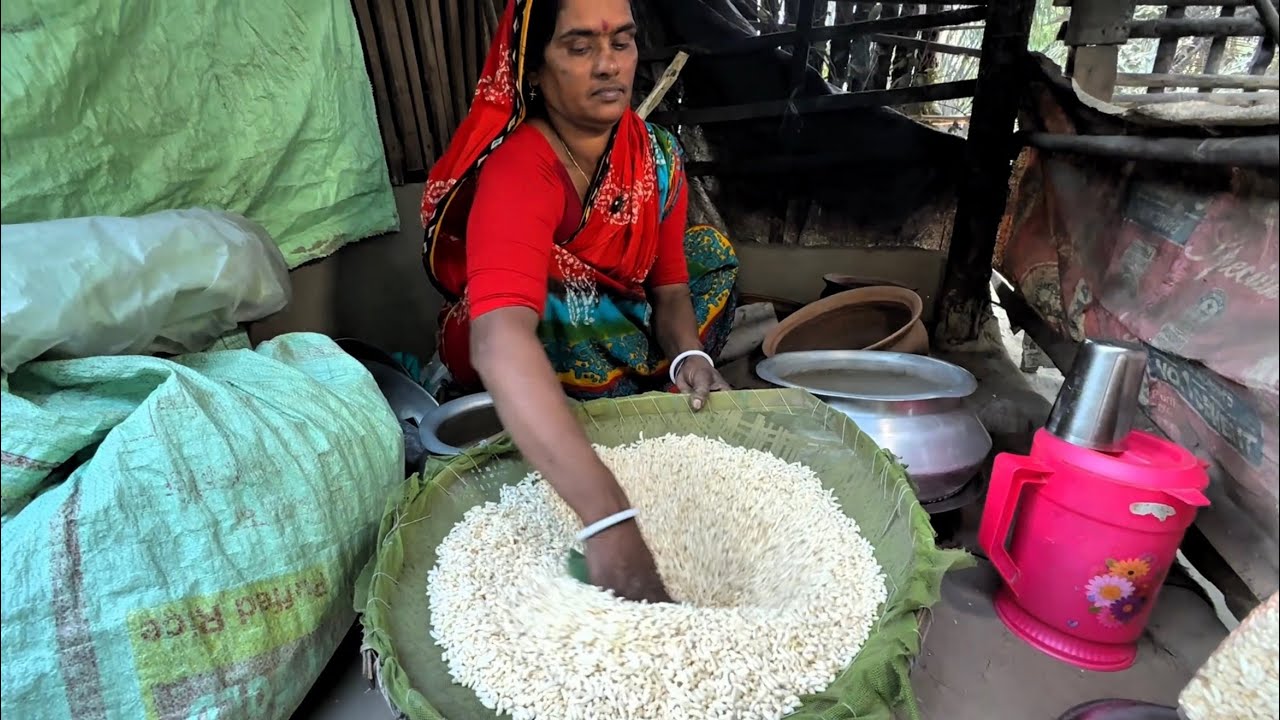প্রতি রোজায় ৪০ মন মুড়ি ভেজে বিক্রি করেন বাসন্তি বউদি🥰Amazing Rice Muri Making