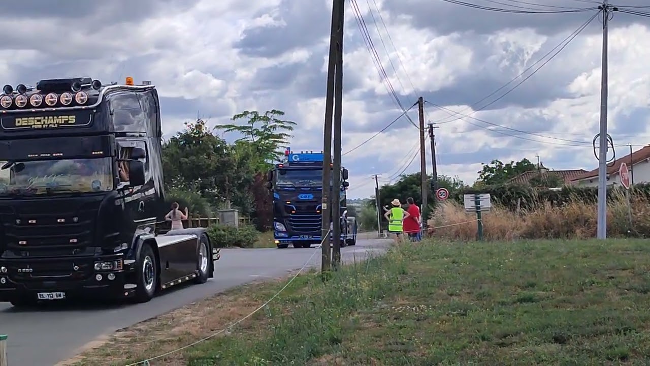 Défilé camion  ( stock-cars CHICHE )