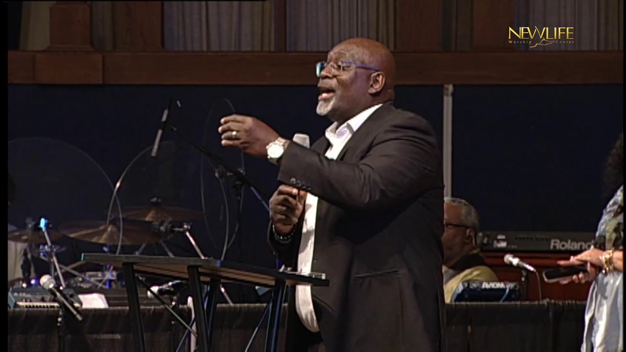 We’re LIVE! Celebrating Men & Women with Dr. Alicia Ramsey