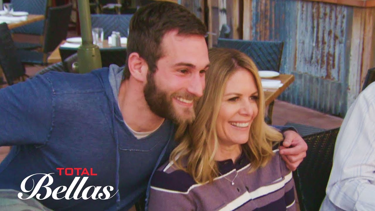 JJ Garcia plays a prank on Brie and Nikki Bella with a stranger: Total Bellas, Oct. 4, 2017