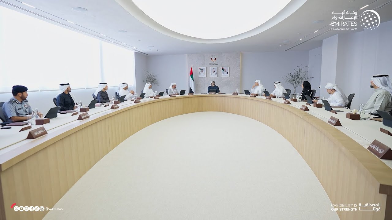 خالد بن محمد بن زايد يترأس اجتماع المجلس التنفيذي لإمارة أبوظبي