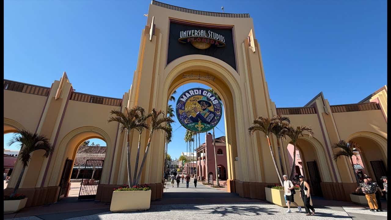 🔴 LIVE from Universal Studios Orlando for Sunday Night at Mardi Gras 2026
