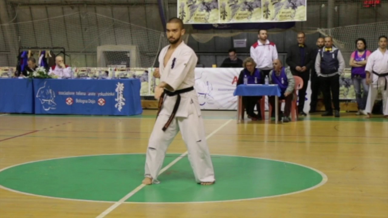 KATA CINTURA NERA - KARATE KYOKUSHINKAI BOLOGNA 2017