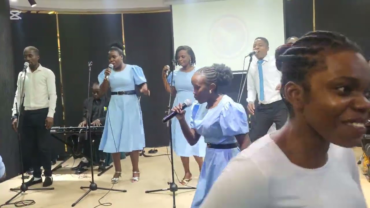 Nkayindrwa | An amazing praise Session With Minister Merian.