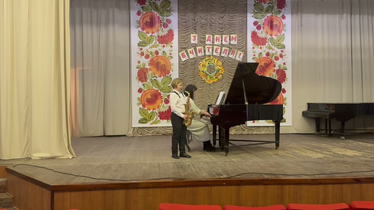 Пєнкін Святослав. Експрес-бугі А.Жульєв; Попурі вальсів І.Штраус обробка А.Школяра