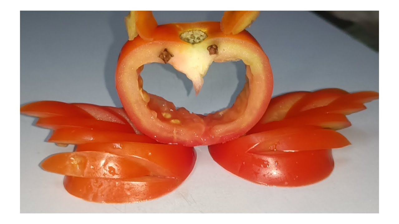 Hack Your Way To Beautiful Fruit Carving Creations! #trending #viralvideos #fruitart #carving