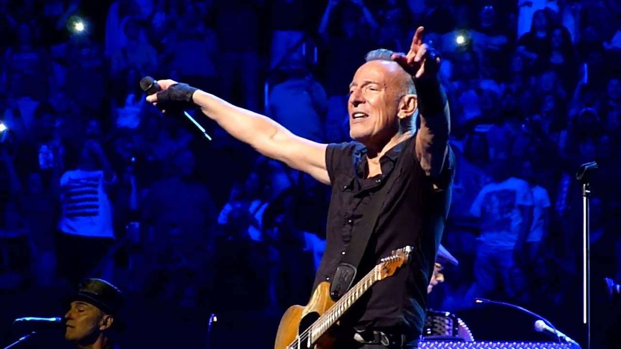 Jersey Girl  - Bruce Springsteen  - Prudential Centre, Newark , NJ USA 14/4/23.