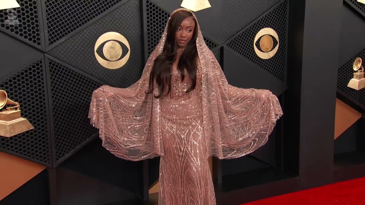COURTNEY ADANNA | Red Carpet Fashion Cam | 2026 GRAMMYs