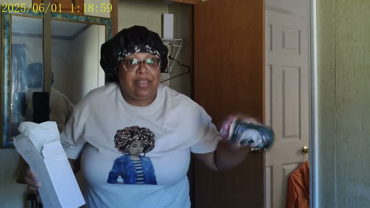 Testing out my new HD digital camera | come organize my office with me