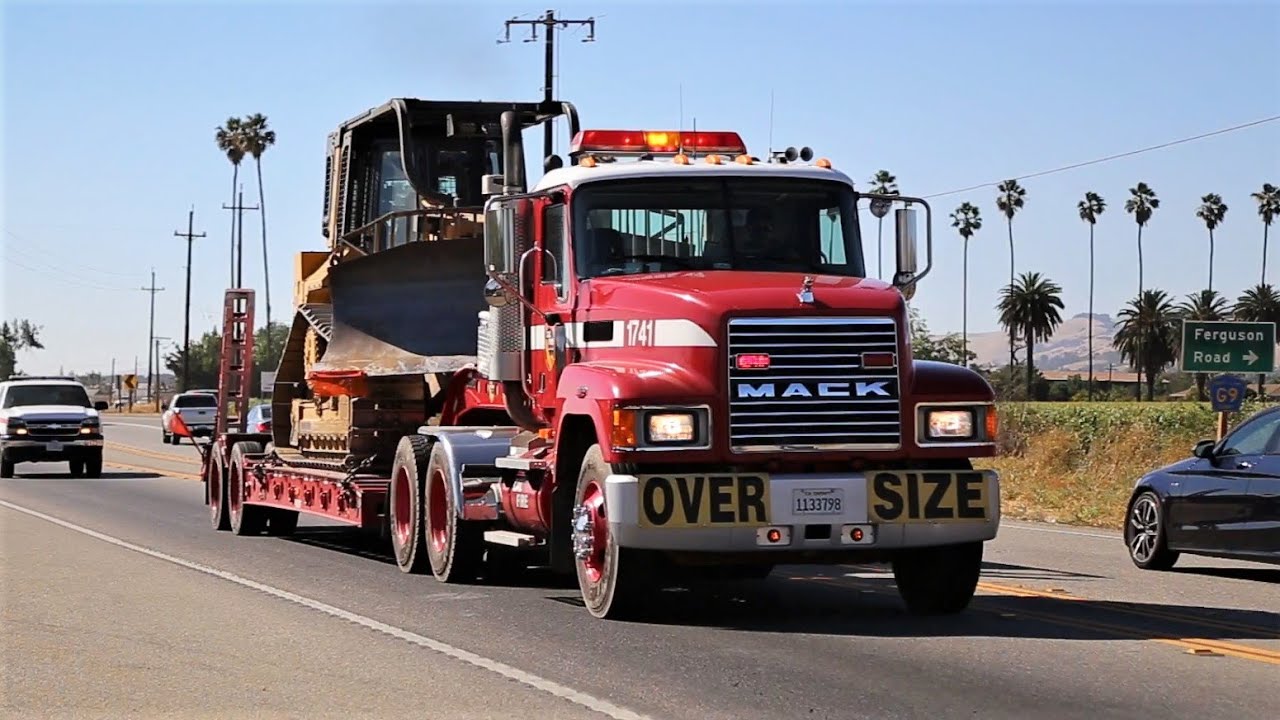 Rare Units! 45+ Fire Trucks, Dozers, and Chiefs Responding Code 3 to a Massive Wildfire!