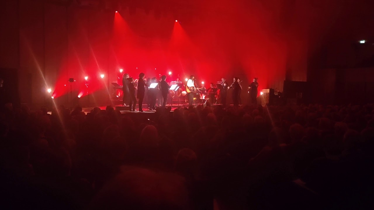 Jonathan Jeremiah with the Amsterdam Sinfonietta and Daniel Bard - Yes in a Heartbeat