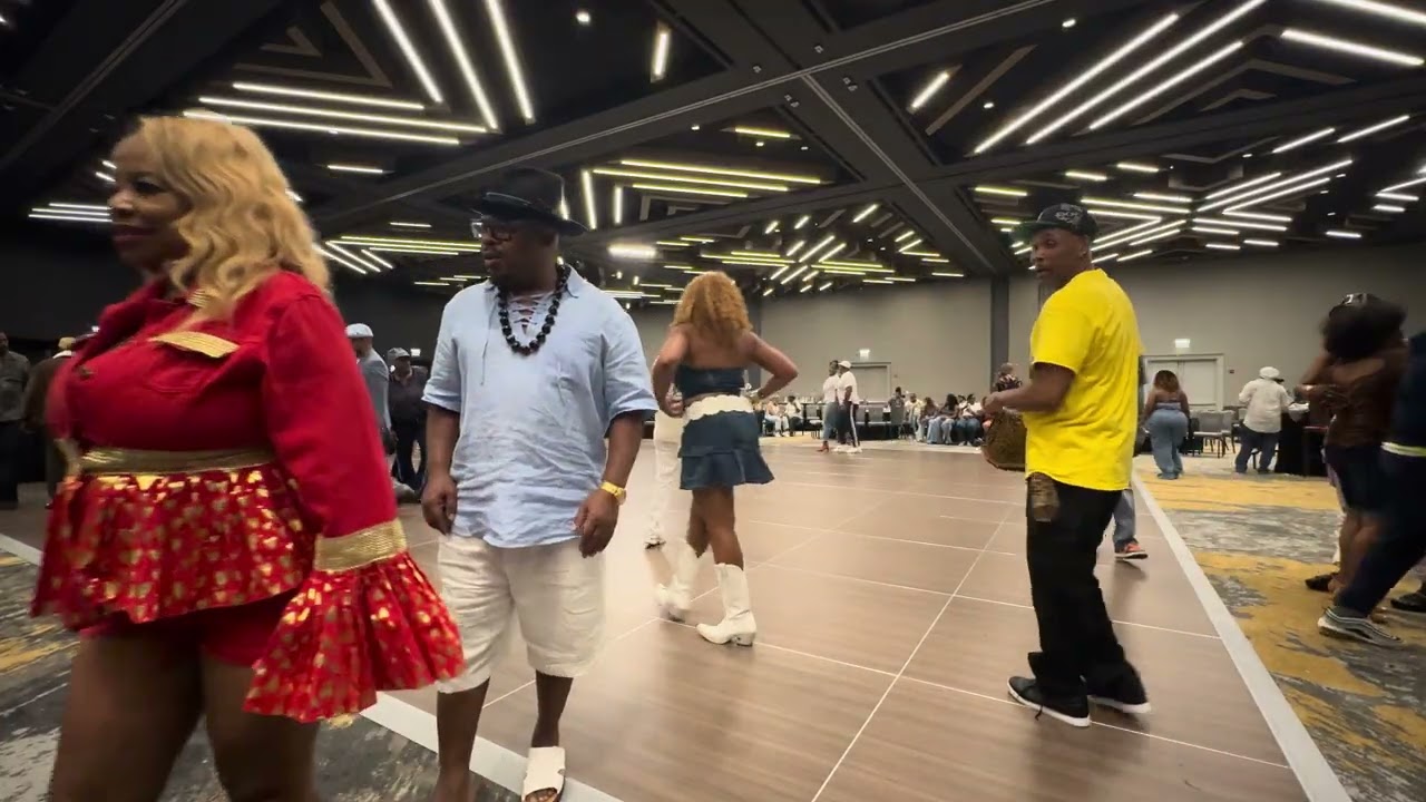 🕺🏾💃🏾👸🏾🥰👖Denim farewell set Chicago home coming🕺🏾👸🏾🥰💃🏾