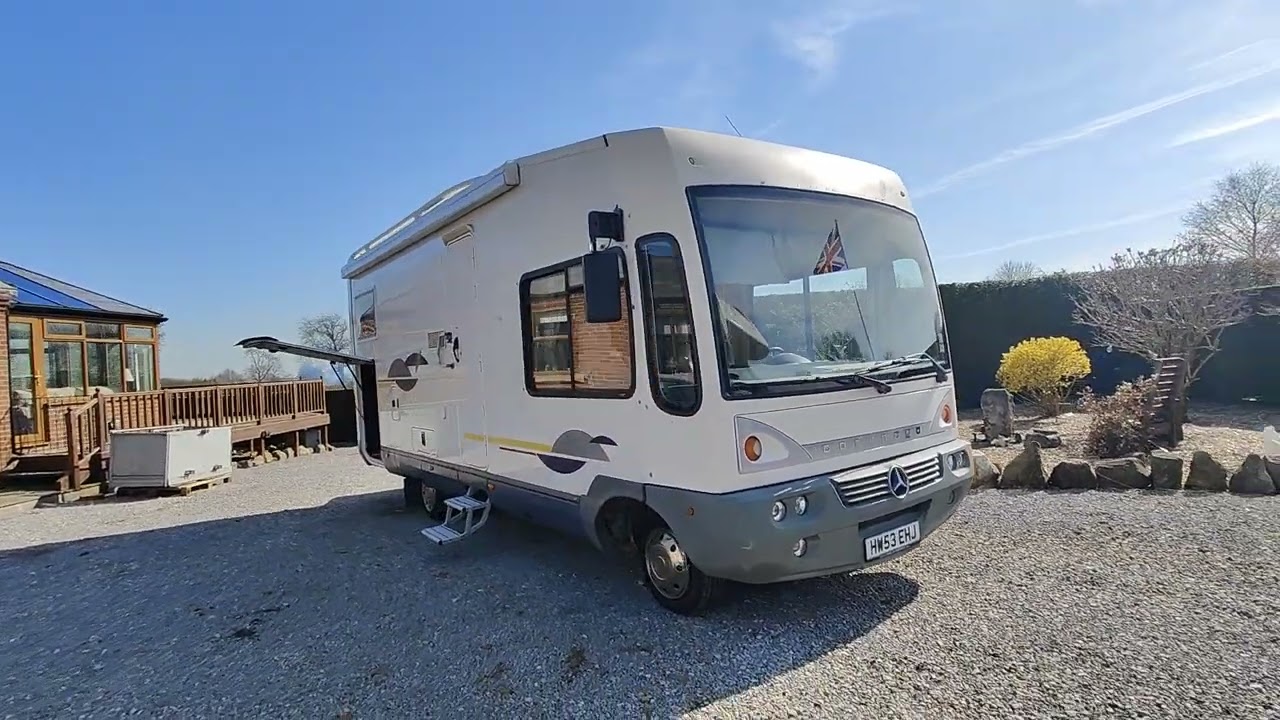 2004 Carthago Opus - Mercedes 2.7 CDI Automatic - Amazing Rare 4 Berth Premium Brand Motorhome